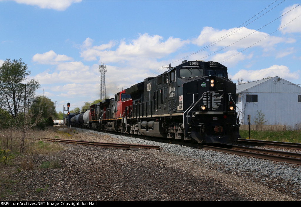Three varying GE's provide the power as M396 heads east for Battle Creek